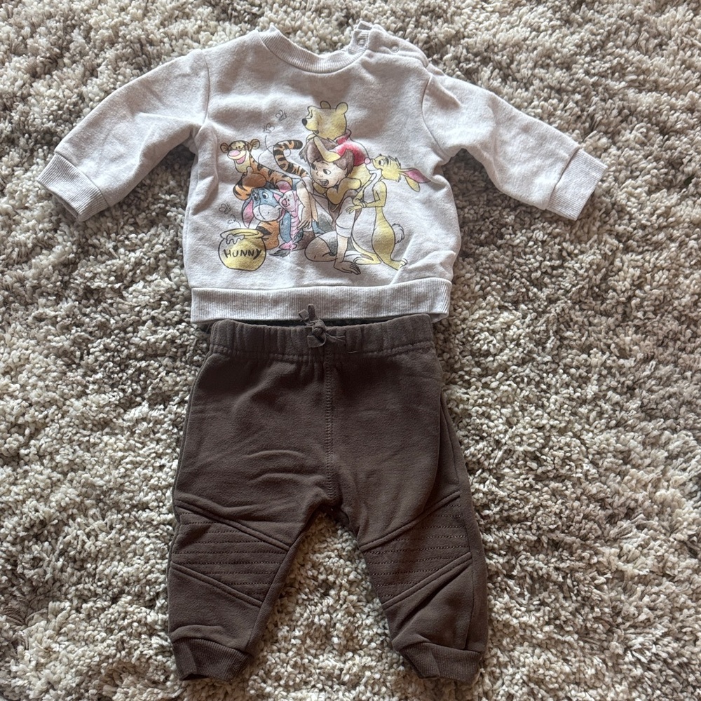 Winnie the Pooh- 3-6 month - sweater and matching pants